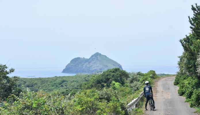 知夫里島自転車と景色