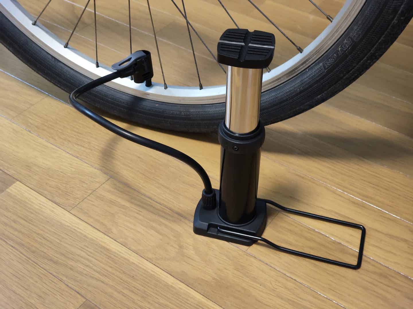 ダイソーの足ふみポンプ