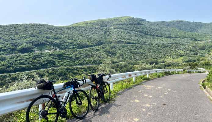 知夫里島赤壁への道