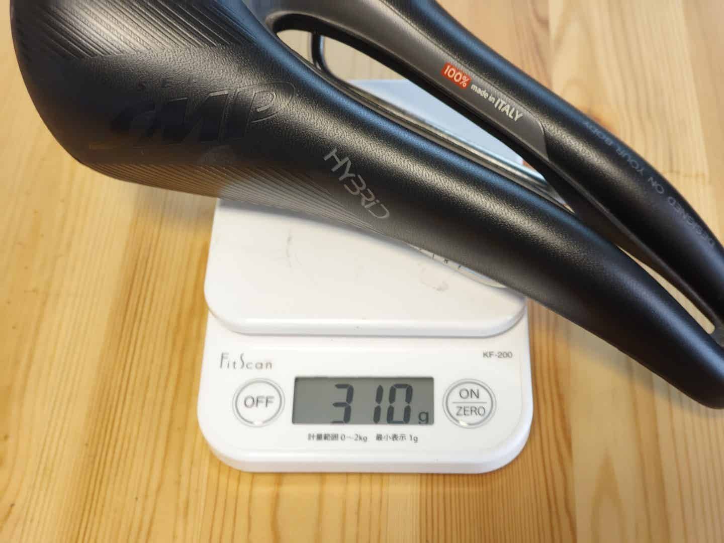 セラSMPのHYBRIDサドルの実測重量310g