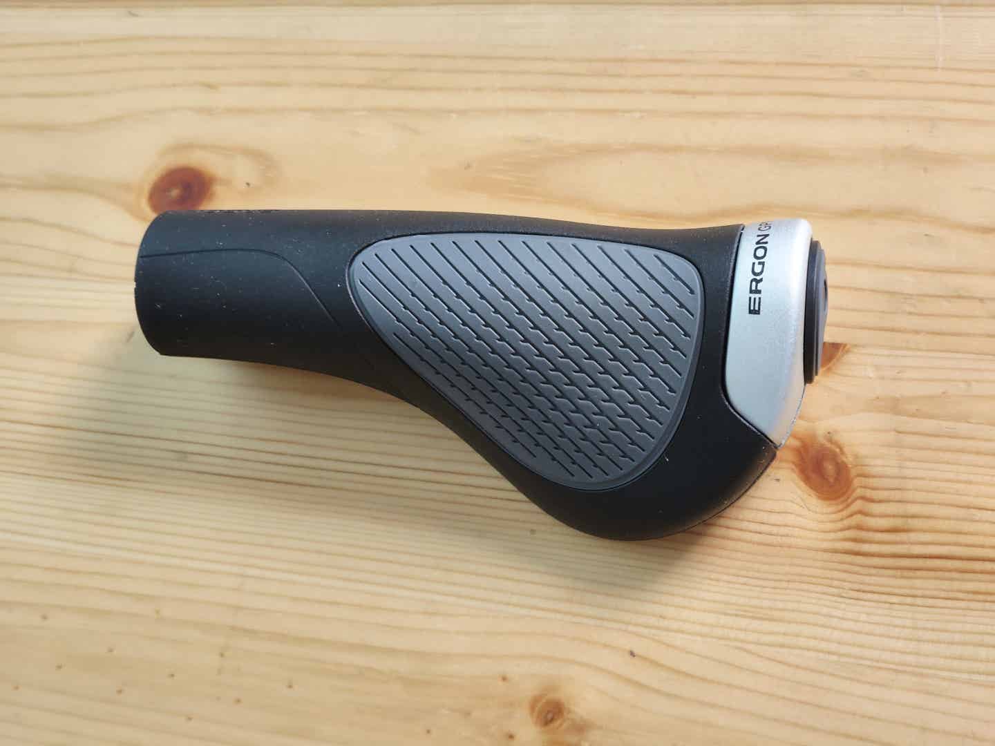 エルゴングリップのウイング形状