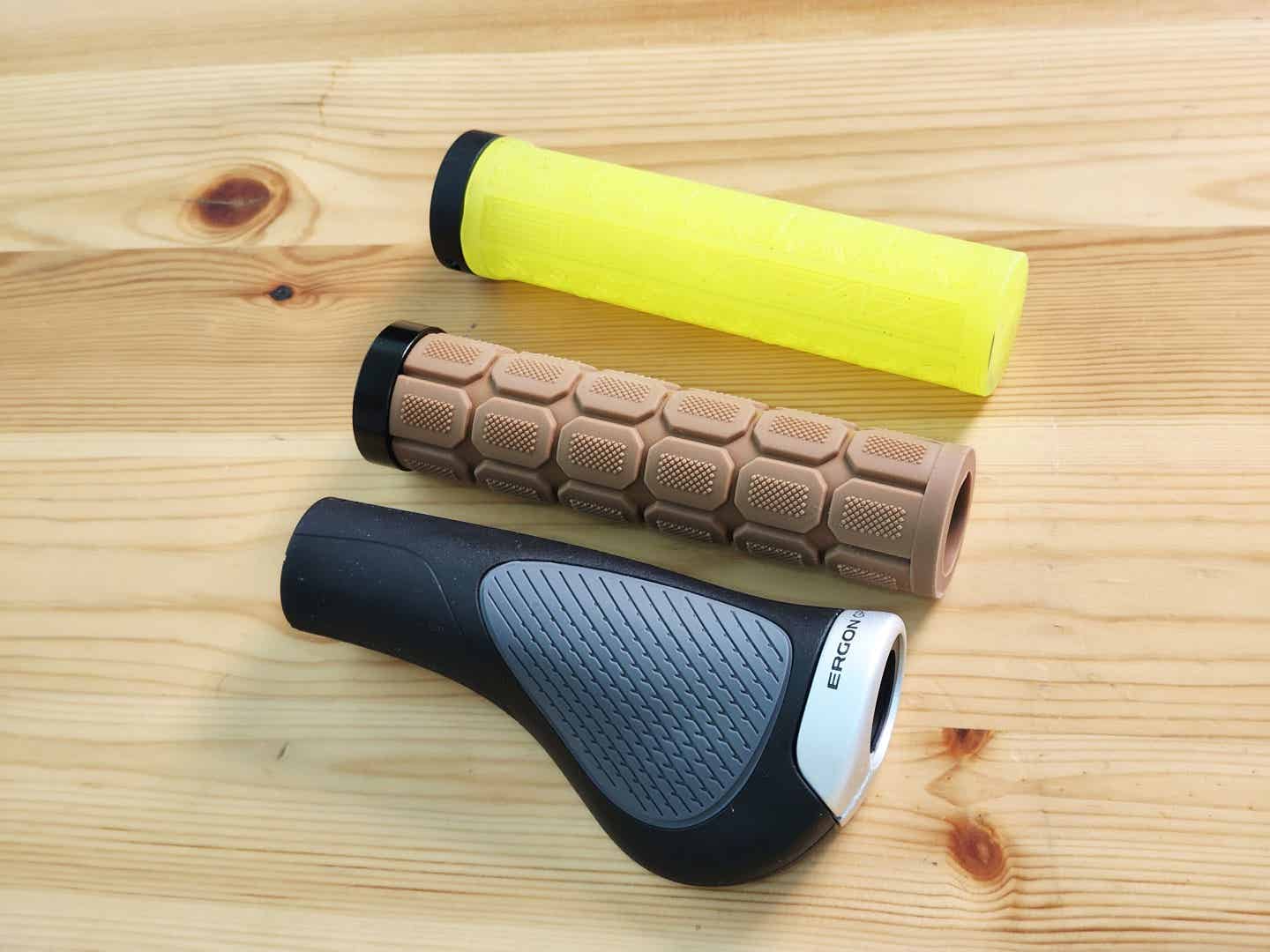 丸グリップとエルゴングリップの比較