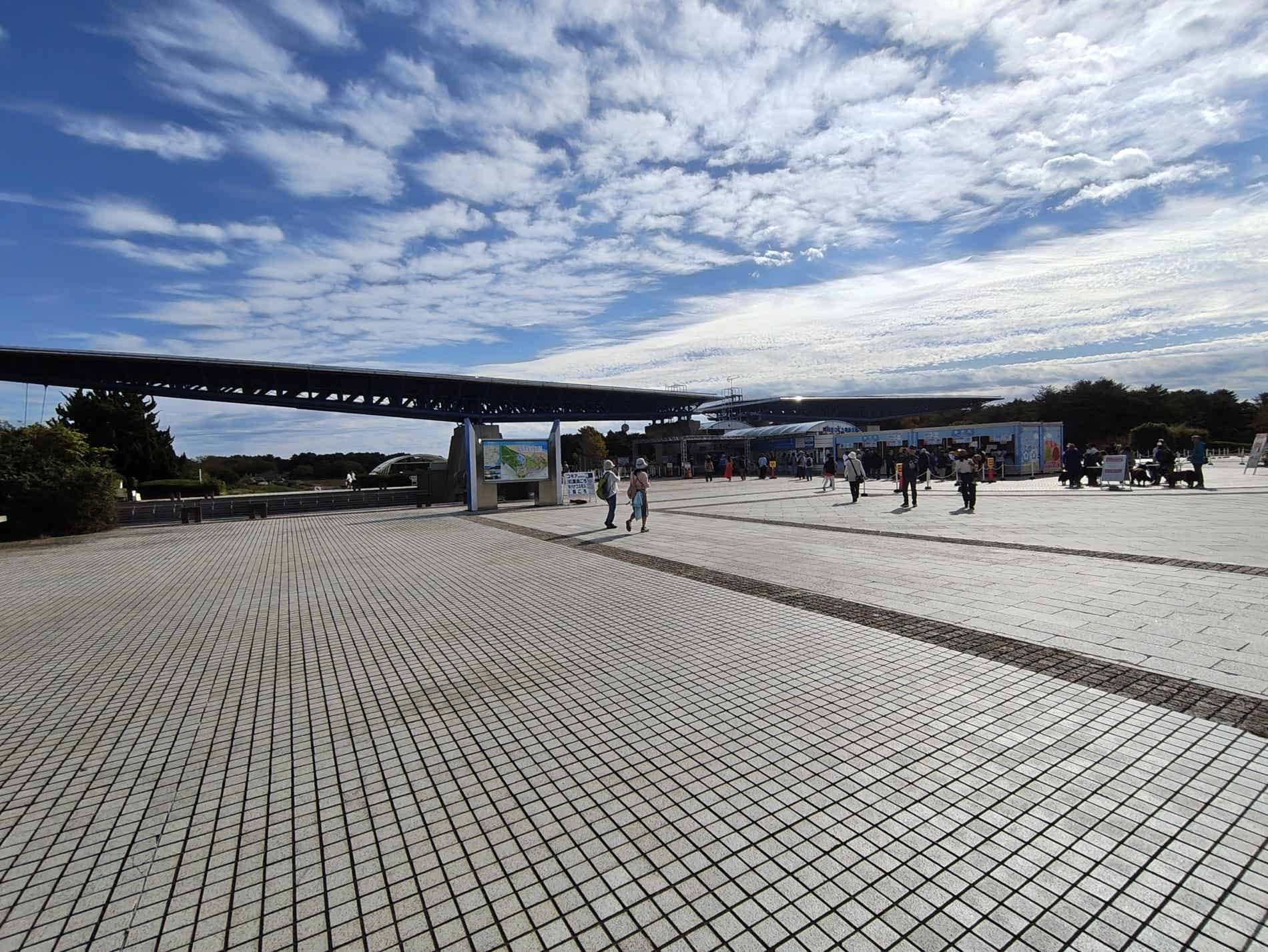 ひたち海浜公園の西口翼のゲート