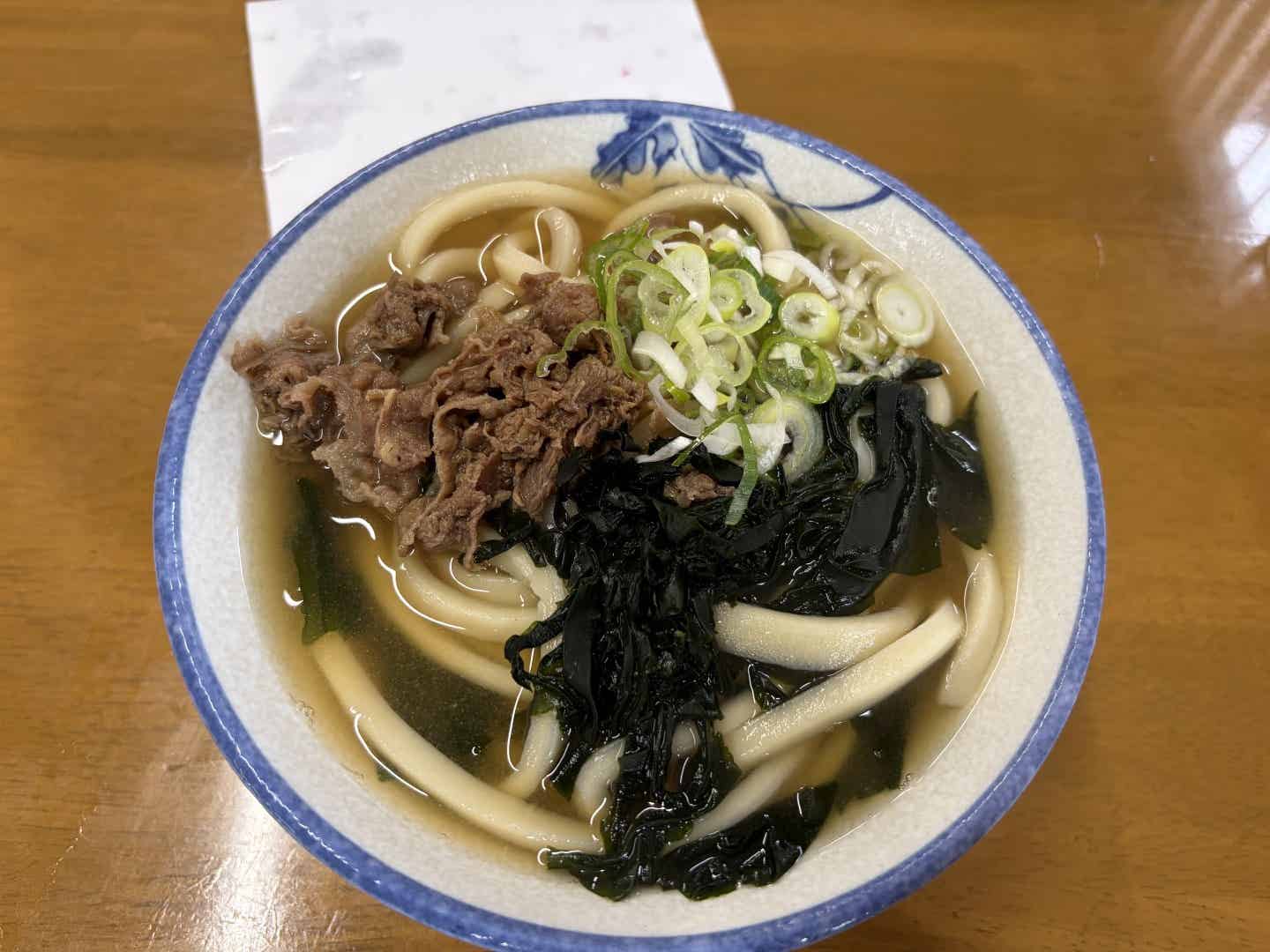 柳原うどんのわかめうどん