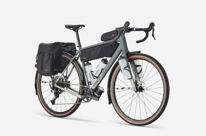 自転車旅も、この一台で。トレックの新型「Checkpoint ALR Gen 3」が登場！
