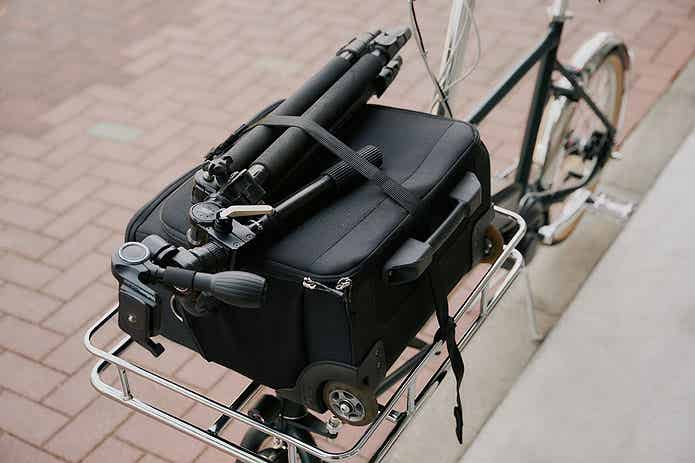 TOKYOBIKE PORTERのフロントキャリアに載せた荷物