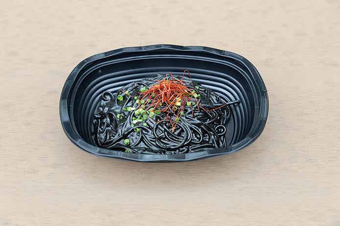 黒いイカ墨パスタ